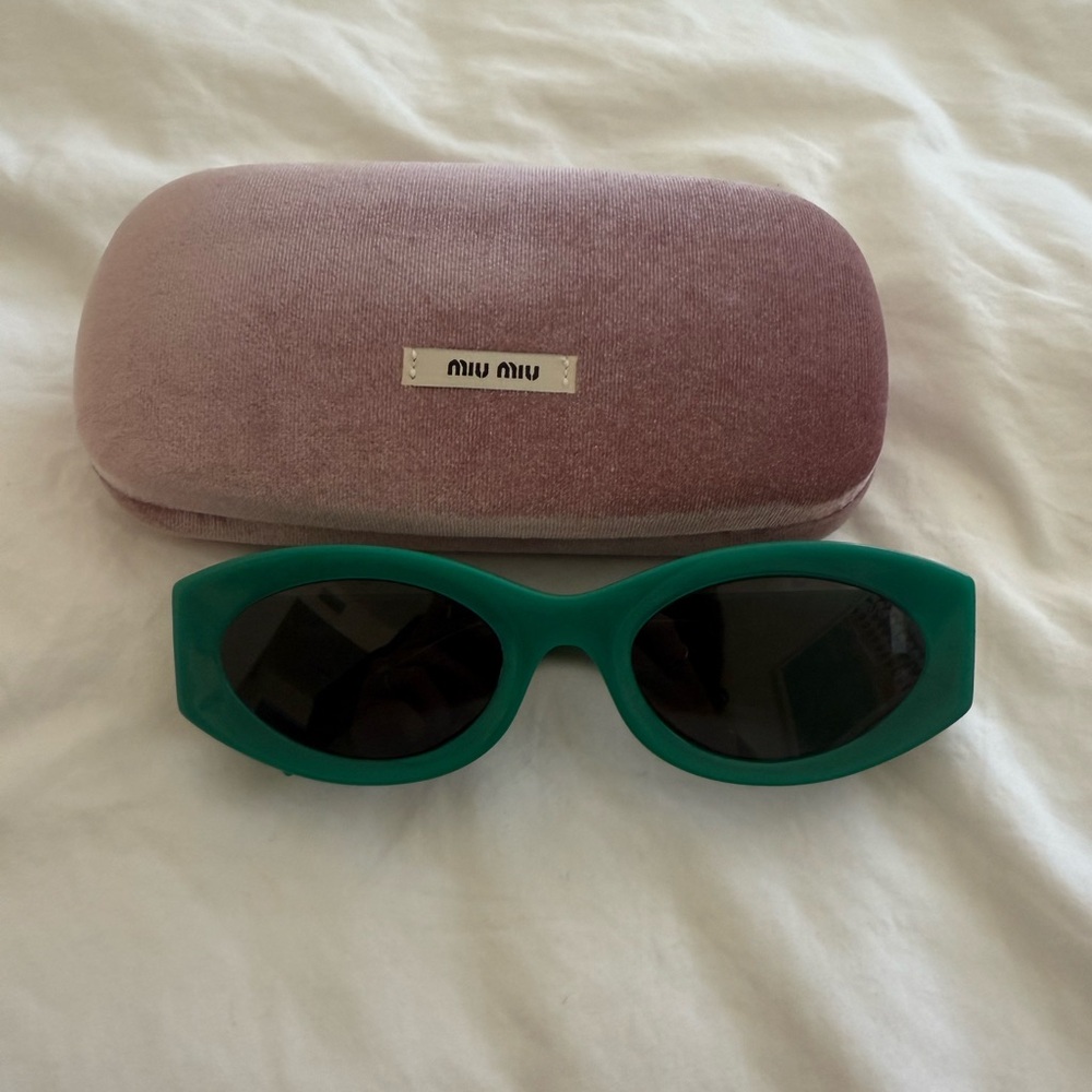 MIU MIU 11WS Green Sunglasses